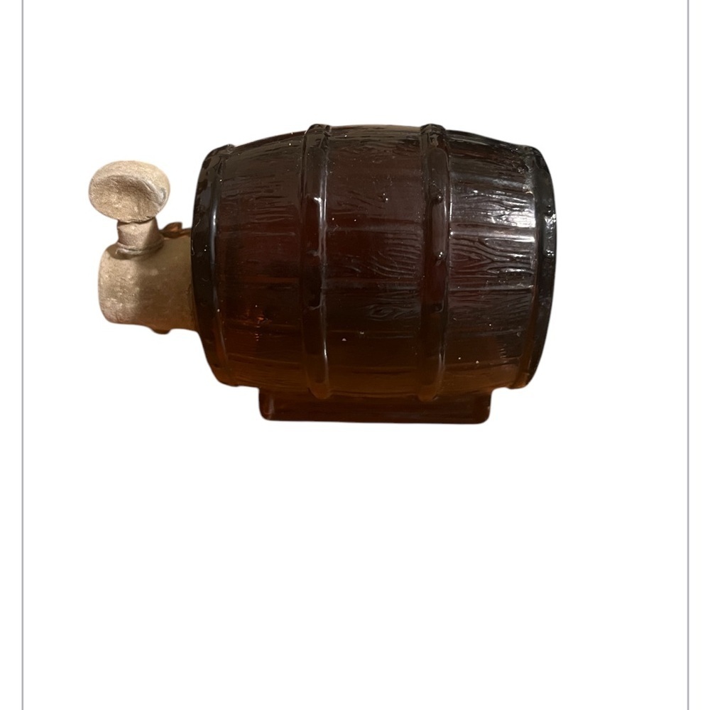 Vintage Avon “On Tap Barrel” Wild Country Aftershave Decanter